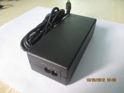 15V4A电源适配器 安规认证齐全的优质之选｜深圳腾达兴电子供应